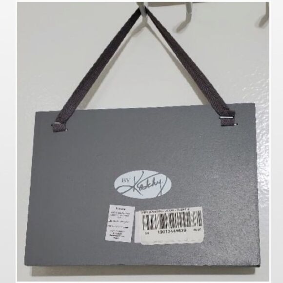 New Laundry Wood Home Sign - Picture 5 of 9